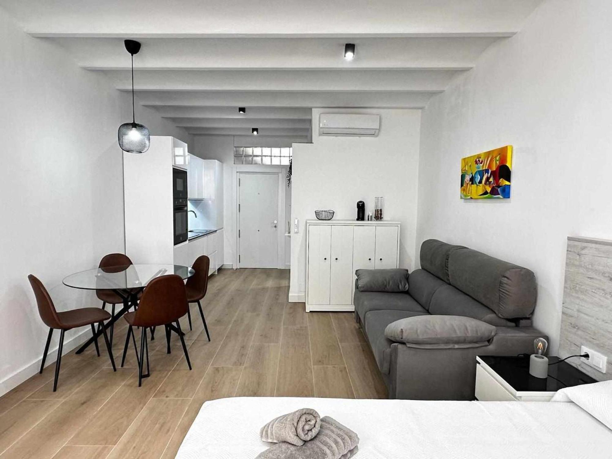 A H Rentals Picasso Apartamento Vinarós Exterior foto